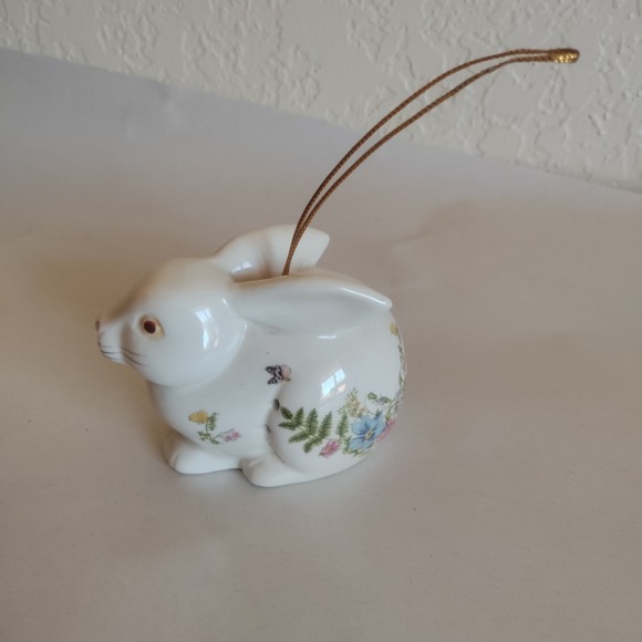 Bunny Pomander Takahashi Potpourri Holder - Picture 2 of 5